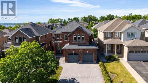 56 JEWEL HOUSE LANE  Barrie, ON L4N 8J7