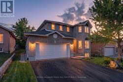 168 WILDWOOD TRAIL  Barrie, ON L4N 9Y6