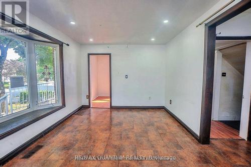 76 MCCAUL STREET , Brampton, Ontario L6V 1J3 4