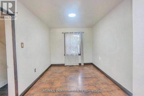 76 MCCAUL STREET , Brampton, Ontario L6V 1J3 5