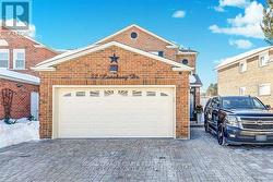 BSMT - 32 LANSBURY DRIVE Toronto, ON M1V 3H6