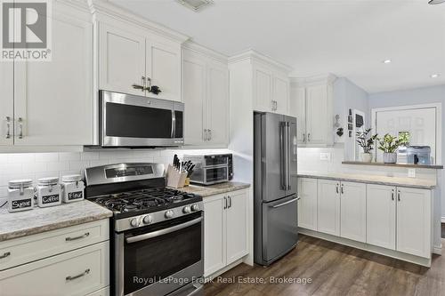 944 Birchcliff Drive, Douro-Dummer, ON - Indoor Photo Showing Kitchen