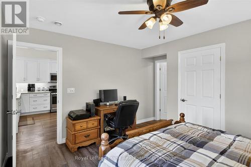 944 Birchcliff Drive, Douro-Dummer, ON - Indoor Photo Showing Bedroom