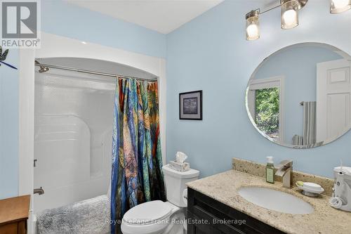 944 Birchcliff Drive, Douro-Dummer, ON - Indoor Photo Showing Bathroom