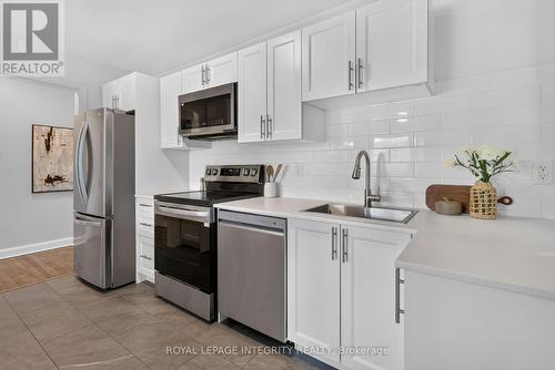 228 Woodroffe Avenue, Ottawa, ON - Indoor Photo Showing Kitchen