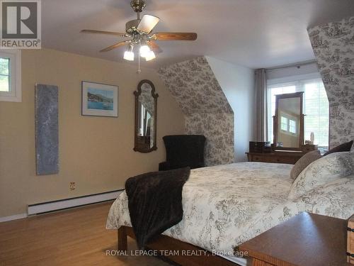 32 Gary Crescent, Arnprior, ON - Indoor