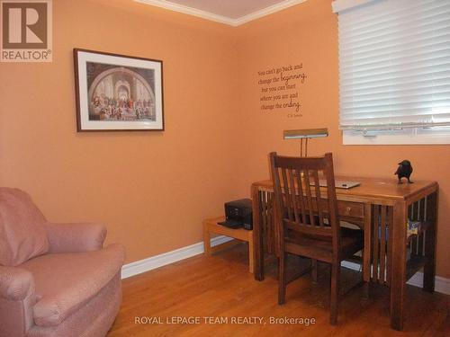 4th bedroom as an office currently. - 32 Gary Crescent, Arnprior, ON - Indoor