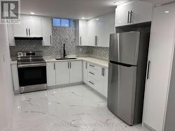 308 CALLAGHAN CRESCENT Oakville, ON L6H 5H6