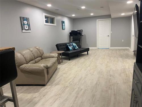 194 3Rd Avenue, Benito, MB - Indoor