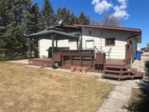 194 3Rd Avenue, Benito, MB - Outdoor