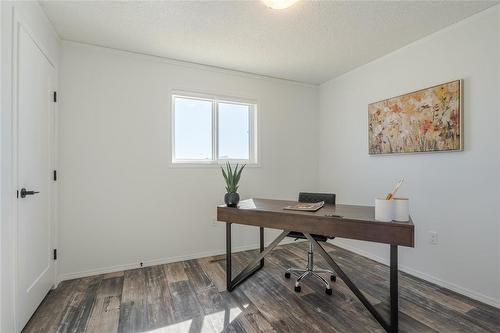 10 Vista Lane, Mitchell, MB - Indoor Photo Showing Office