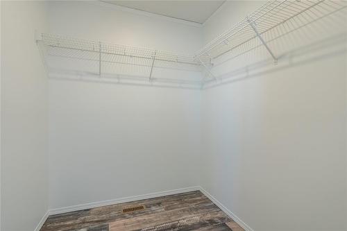 10 Vista Lane, Mitchell, MB - Indoor With Storage