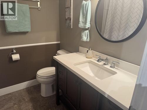 5 Cut Thumb Place, Mackenzie, BC - Indoor Photo Showing Bathroom