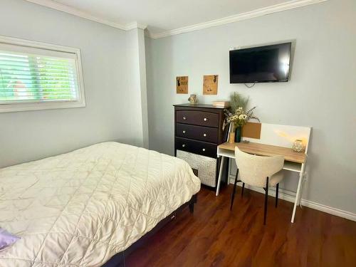 64 Maple Street, Thunder Bay, ON - Indoor Photo Showing Bedroom