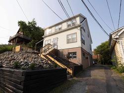 334 PEARL Street Thunder Bay, ON P7B 1G1