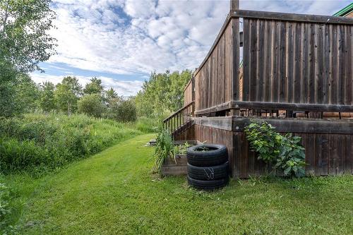 24 Wall Street, Zhoda, MB - Outdoor