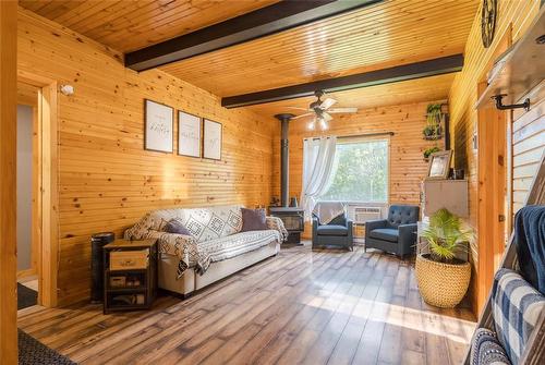 24 Wall Street, Zhoda, MB - Indoor Photo Showing Other Room