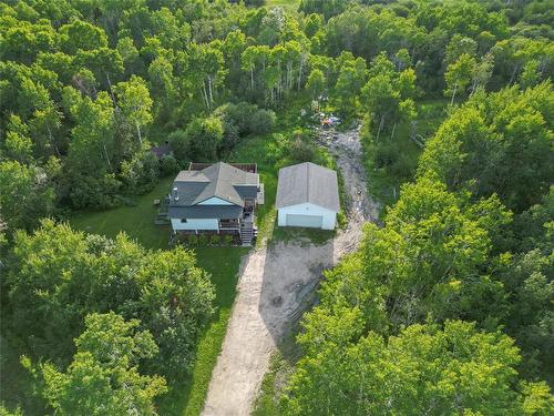 24 Wall Street, Zhoda, MB - Outdoor