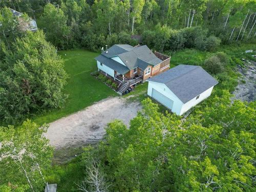 24 Wall Street, Zhoda, MB - Outdoor