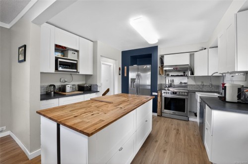 439 Stirling Ave, Nanaimo, BC 