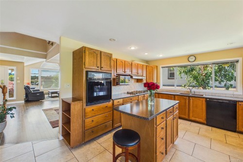 5160 Colony Park Pl, Nanaimo, BC 