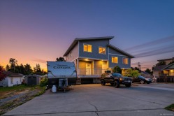 1985 Atherly Close Sooke, BC V9Z 0P7