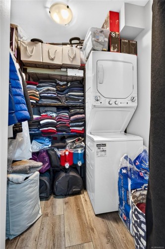 1985 Atherly Close, Sooke, BC - Indoor Photo Showing Laundry Room