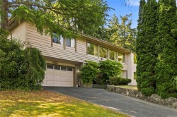 4355 Emily Carr Dr Saanich, BC V8X 5E3