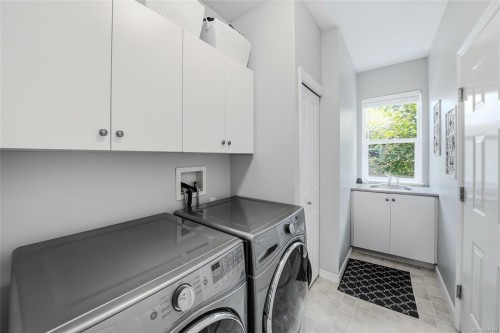 3712 Cavendish Blvd, Nanaimo, BC 