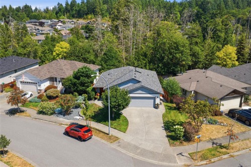 3712 Cavendish Blvd, Nanaimo, BC 