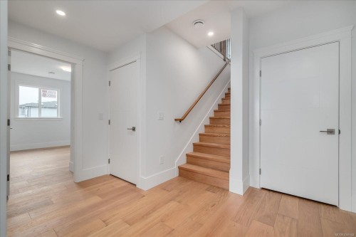 4684 Ambience Dr, Nanaimo, BC 
