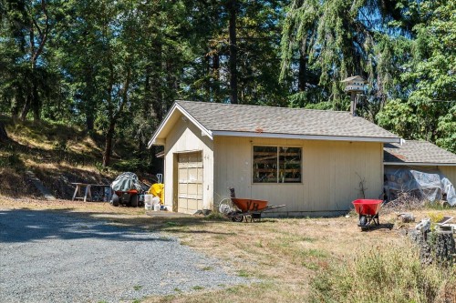 3315 Hammond Bay Rd, Nanaimo, BC - Outdoor