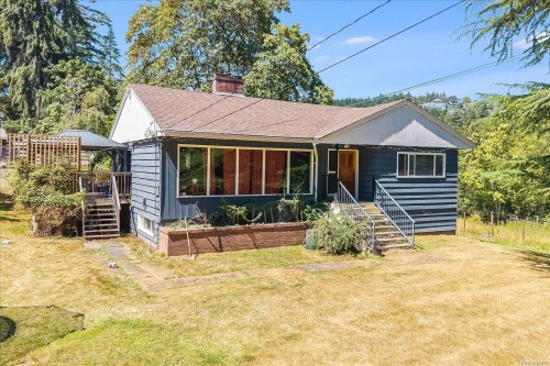 3315 Hammond Bay Rd, Nanaimo, BC - Outdoor