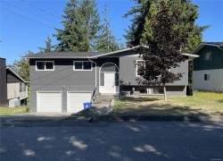 3731 Fowlie Cres Port Alberni, BC V9Y 1C6