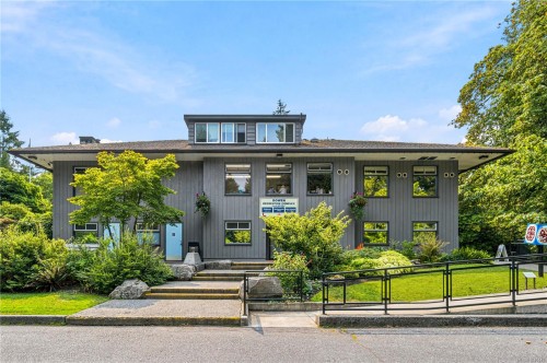 448 Lenhart Ave, Nanaimo, BC 