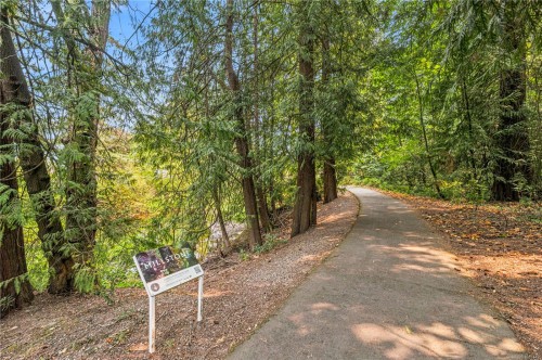 448 Lenhart Ave, Nanaimo, BC 