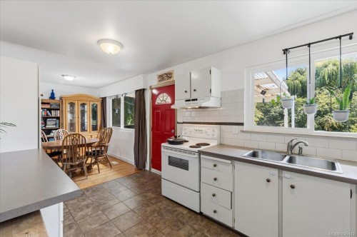 448 Lenhart Ave, Nanaimo, BC 