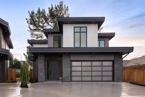 2293 Adela Pl, Sidney, BC 