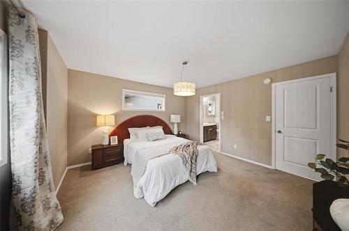 71 Charlottetown Rd, Winnipeg, MB - Indoor Photo Showing Bedroom