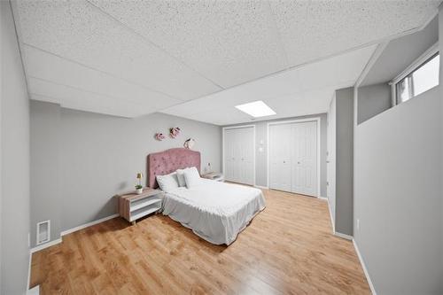 71 Charlottetown Rd, Winnipeg, MB - Indoor Photo Showing Bedroom