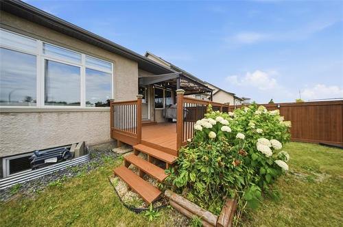 71 Charlottetown Rd, Winnipeg, MB - Outdoor