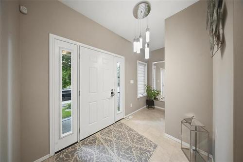 71 Charlottetown Rd, Winnipeg, MB - Indoor Photo Showing Other Room