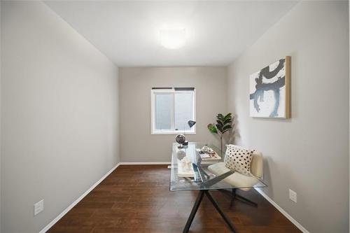 71 Charlottetown Rd, Winnipeg, MB - Indoor