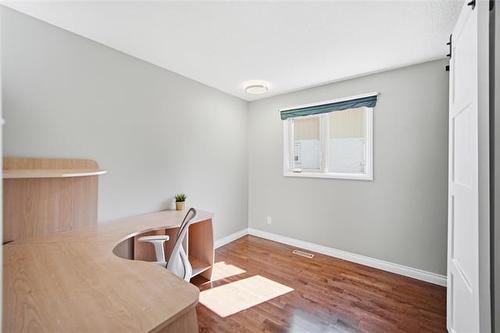 247 Augusta Dr, Winnipeg, MB - Indoor Photo Showing Other Room
