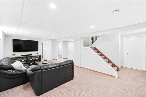 247 Augusta Dr, Winnipeg, MB - Indoor