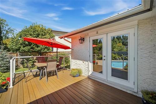 247 Augusta Dr, Winnipeg, MB - Outdoor With Deck Patio Veranda With Exterior