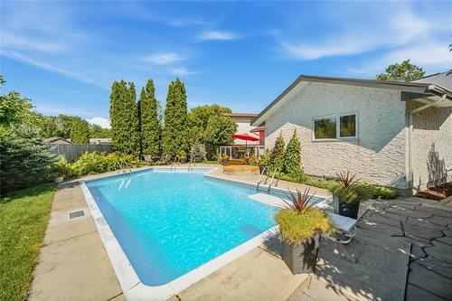 247 Augusta Dr, Winnipeg, MB - Outdoor With In Ground Pool