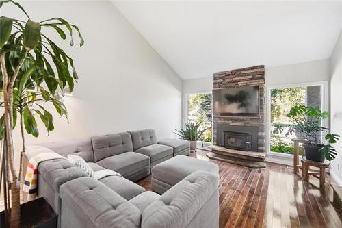 247 Augusta Dr, Winnipeg, MB - Indoor Photo Showing Living Room With Fireplace