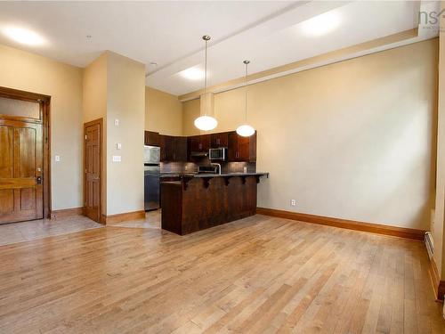101 5355 Russell, Halifax Peninsula, NS - Indoor Photo Showing Kitchen