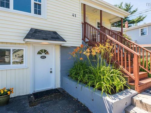 41 Pine Grove Drive, Halifax, NS 